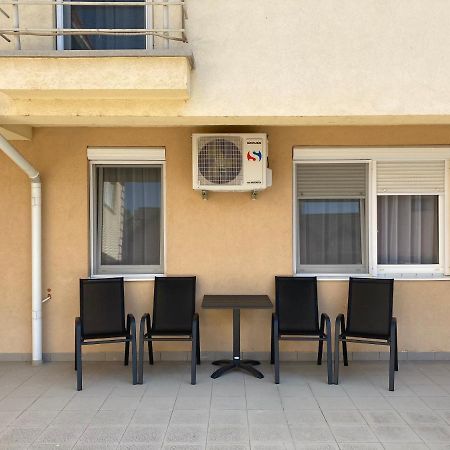Andrea Apartmanok 2 Hajduszoboszlo Bagian luar foto