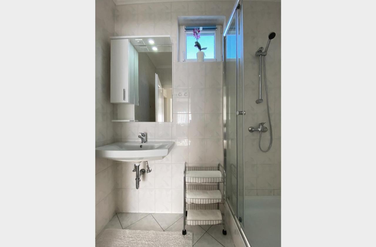 Andrea Apartmanok 2 Hajduszoboszlo Bagian luar foto
